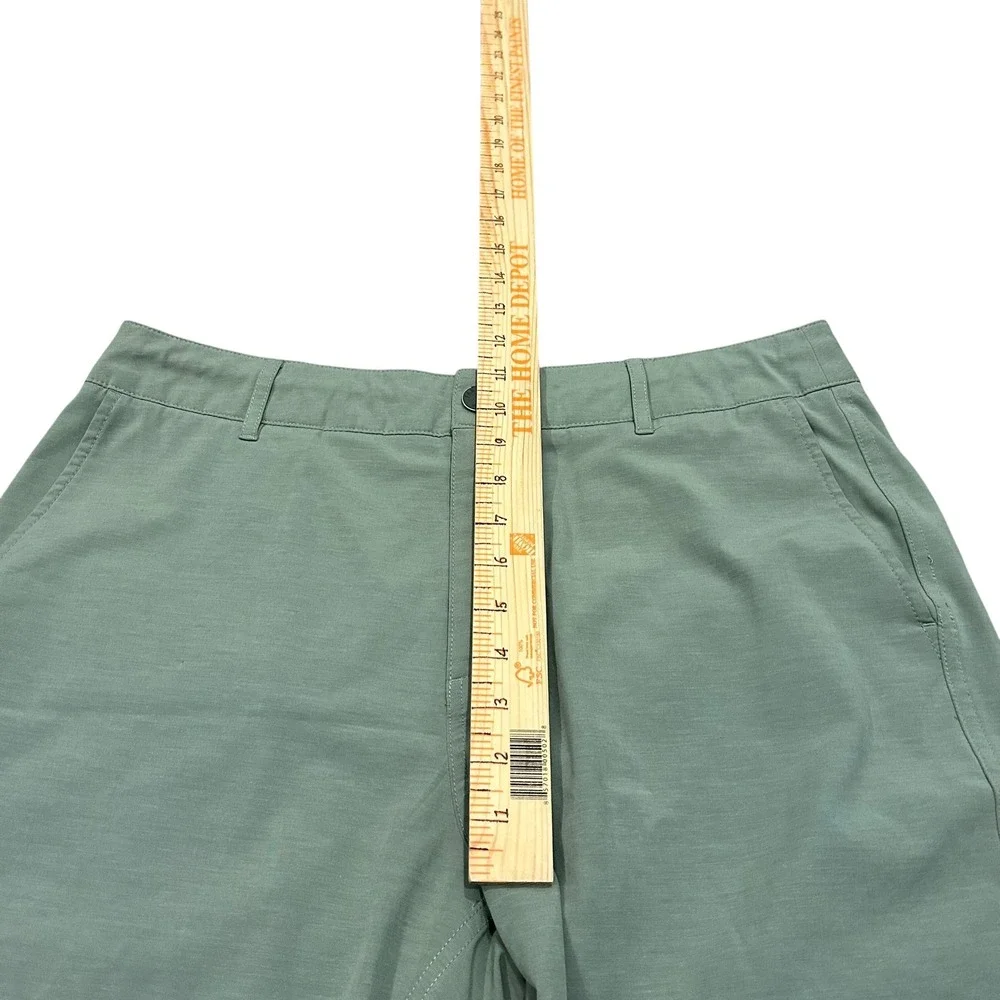 Faherty All Day Shorts Men's 33 Sage Green Casual Flat Front Lightweight